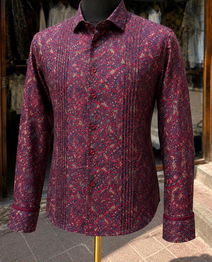 Men’s plum paisley shirt