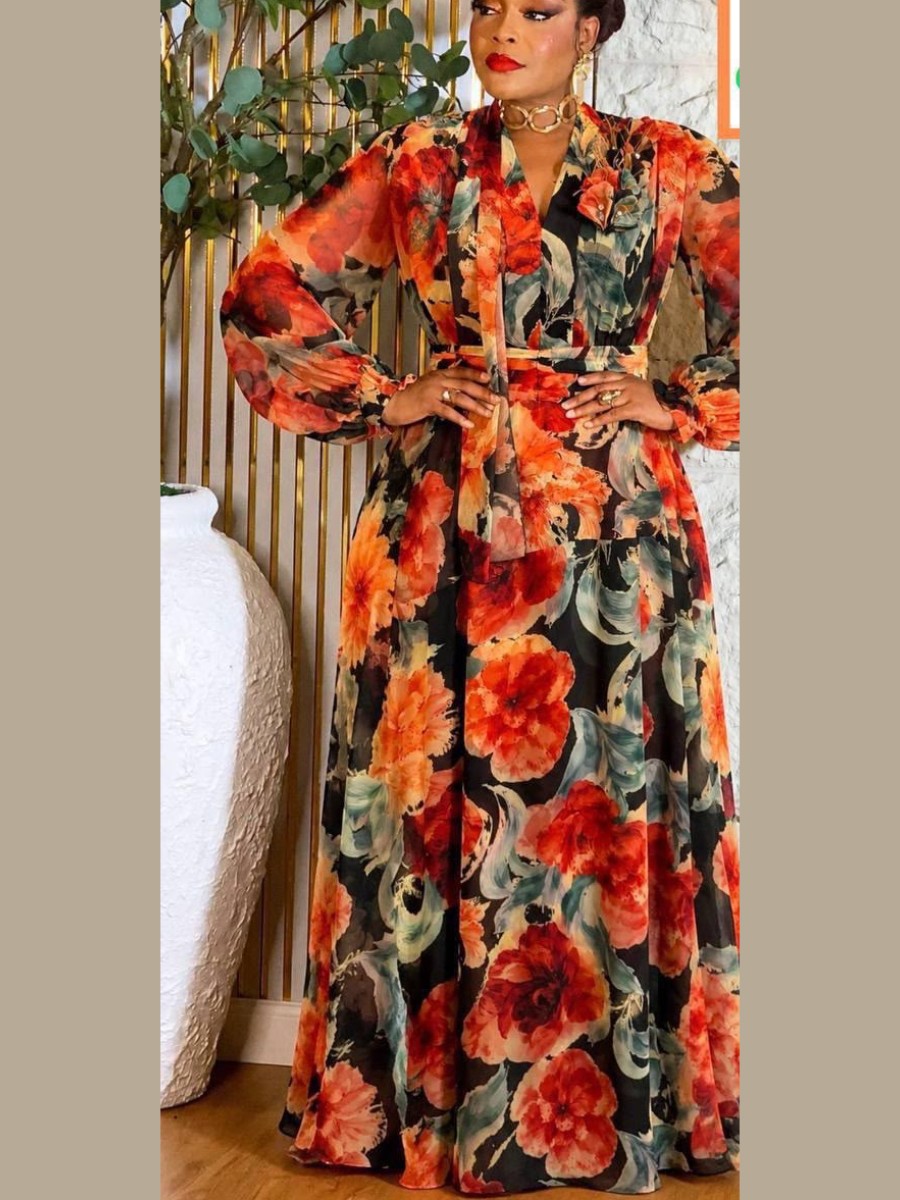 Robe longue en mousseline à grandes roses flamme